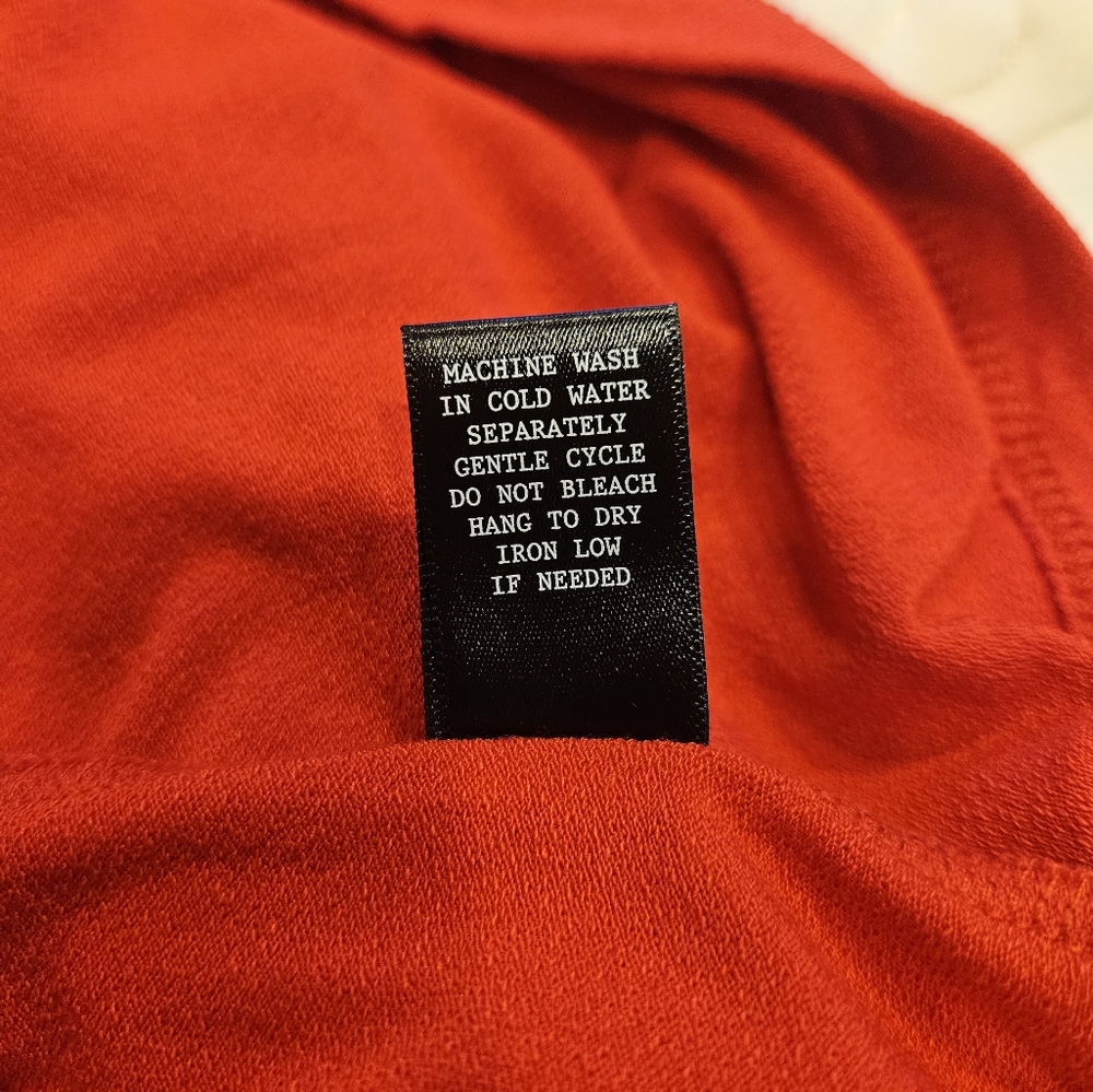 Red by BKE Low Cut Red Top - Picture 11 of 11